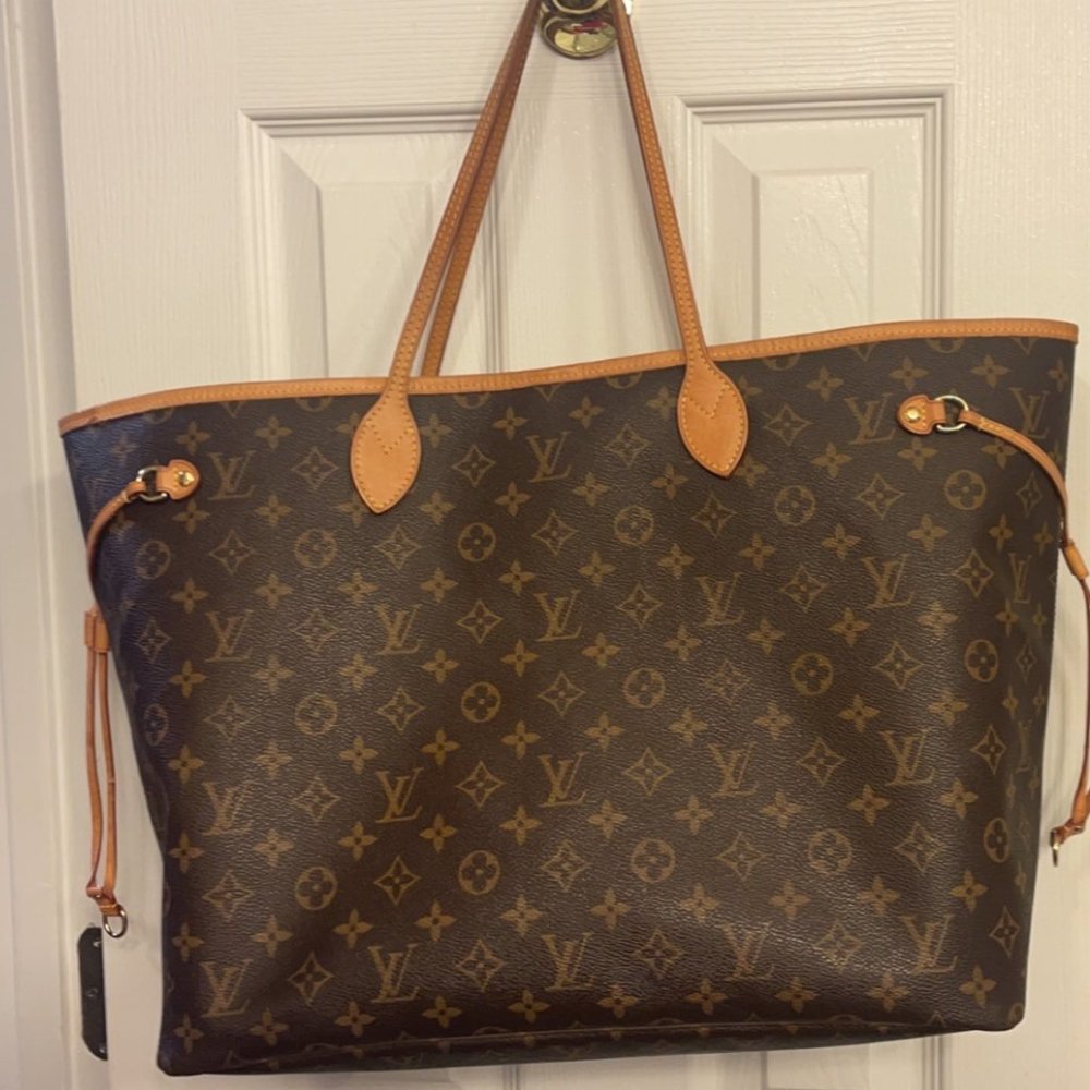 Louis Vuitton Neverfull GM Monogram Bag - Picture 12 of 13